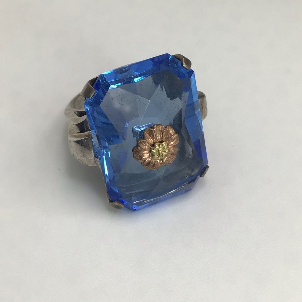 Blue cut glass cocktail ring. Huge! Size 6.